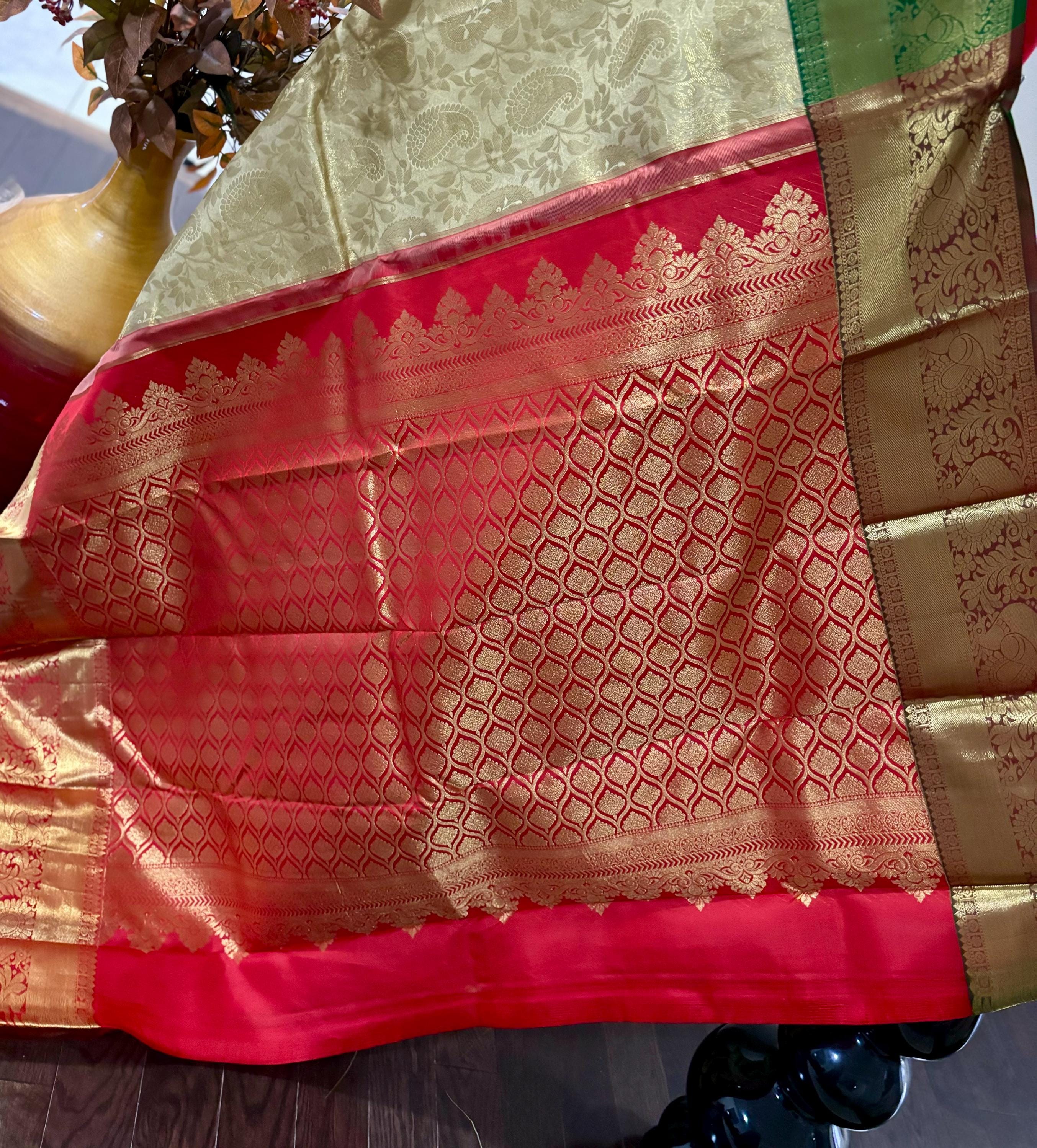 Beautiful gold dual shade boarder Bridal  2 gram gold pure handloom  Silk Kanjeevarm/Kanchipattu Saree ready to dispatch silk mark certified