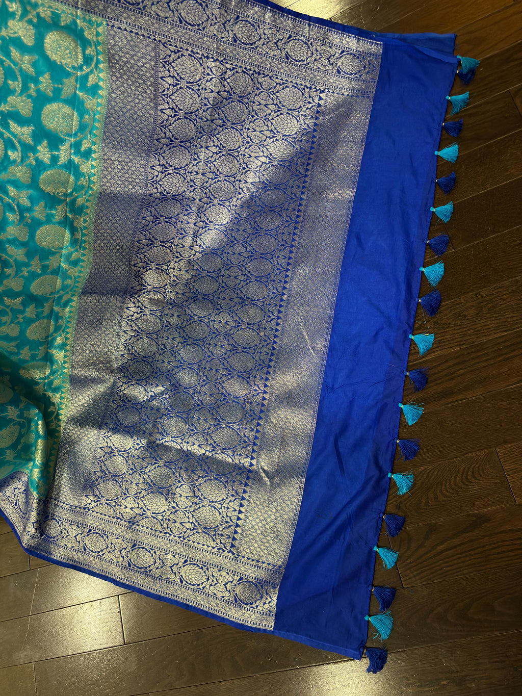 Beautiful banarasi silk saree paired up with beautiful embroidery blouse fits to 32 to 46 in beautiful rare colors all over jaal. Cocktails