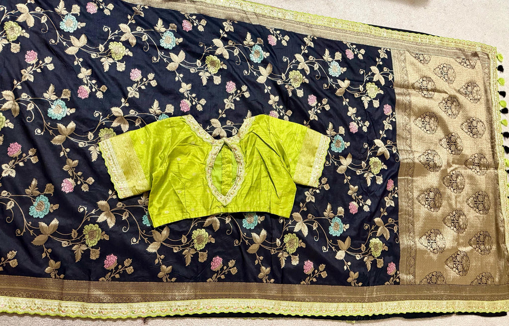 Pure banarasi  saree with figure weaving on all over thesareeweaving border on either sideRich & elegant weaving pallu blouse 34-46 size