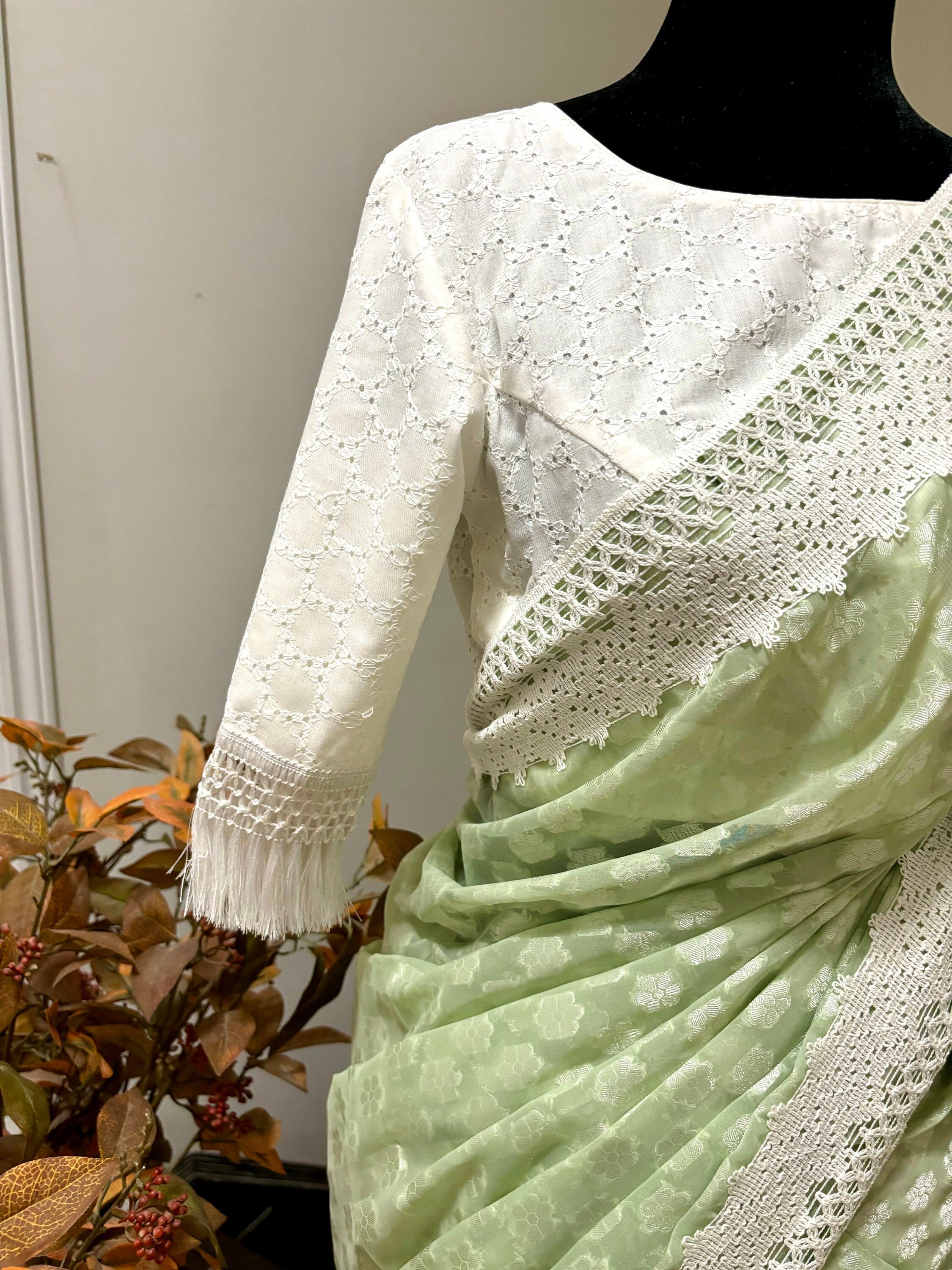 Beautiful soft falling  georgette on  sabyasachi  lace borders unique,  eye cooling pestal shades. Ready to wear designer blouse fits 32-44