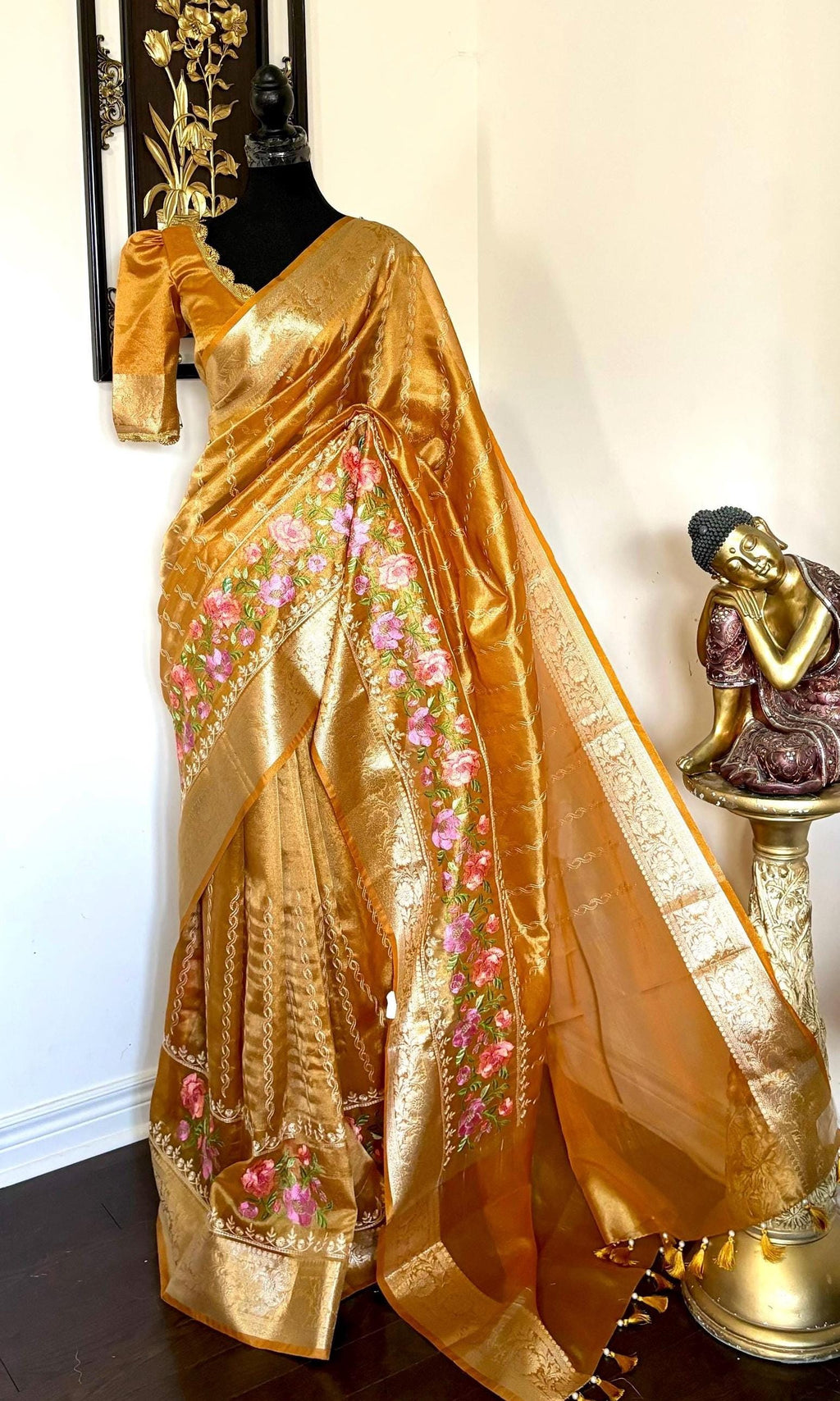 Banarasi  tissue saree with self weaving with beautifully embroidered boarder all over the saree in Golden shade rich weaving ready Blouse