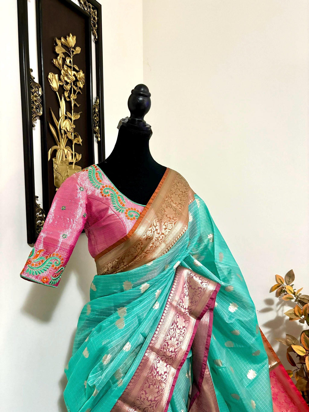Beautiful Tissue Zari Kota saree with Kanchi  Zari boardes and beautifully done blouse paired up with pretty blouse fits up to 32 to 46