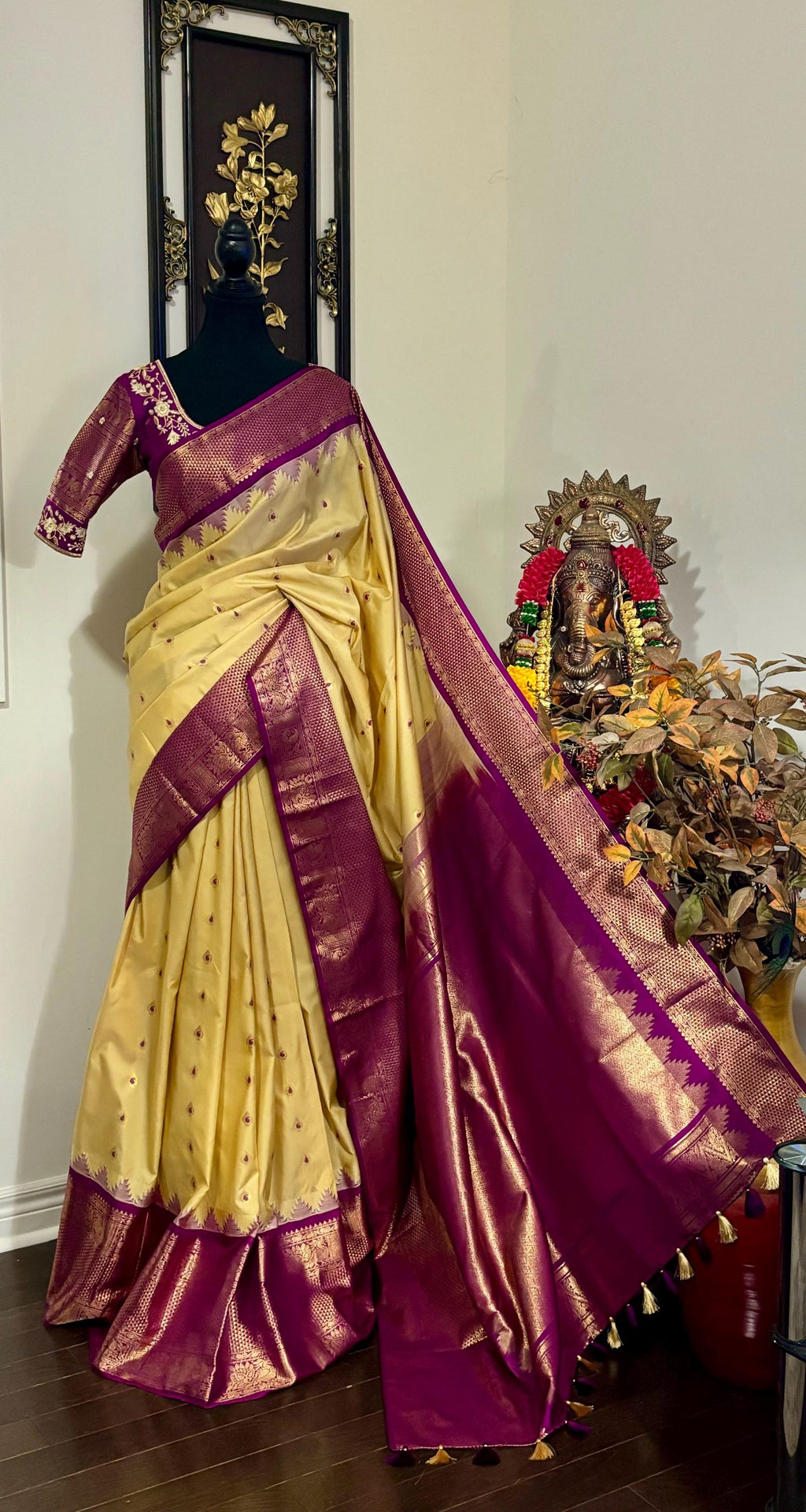 Gadwal Handloom pure silk sarees in rare colors and ready to wear blouse with embroidered blouse fits up to 32 -46 saree is ready fall pico