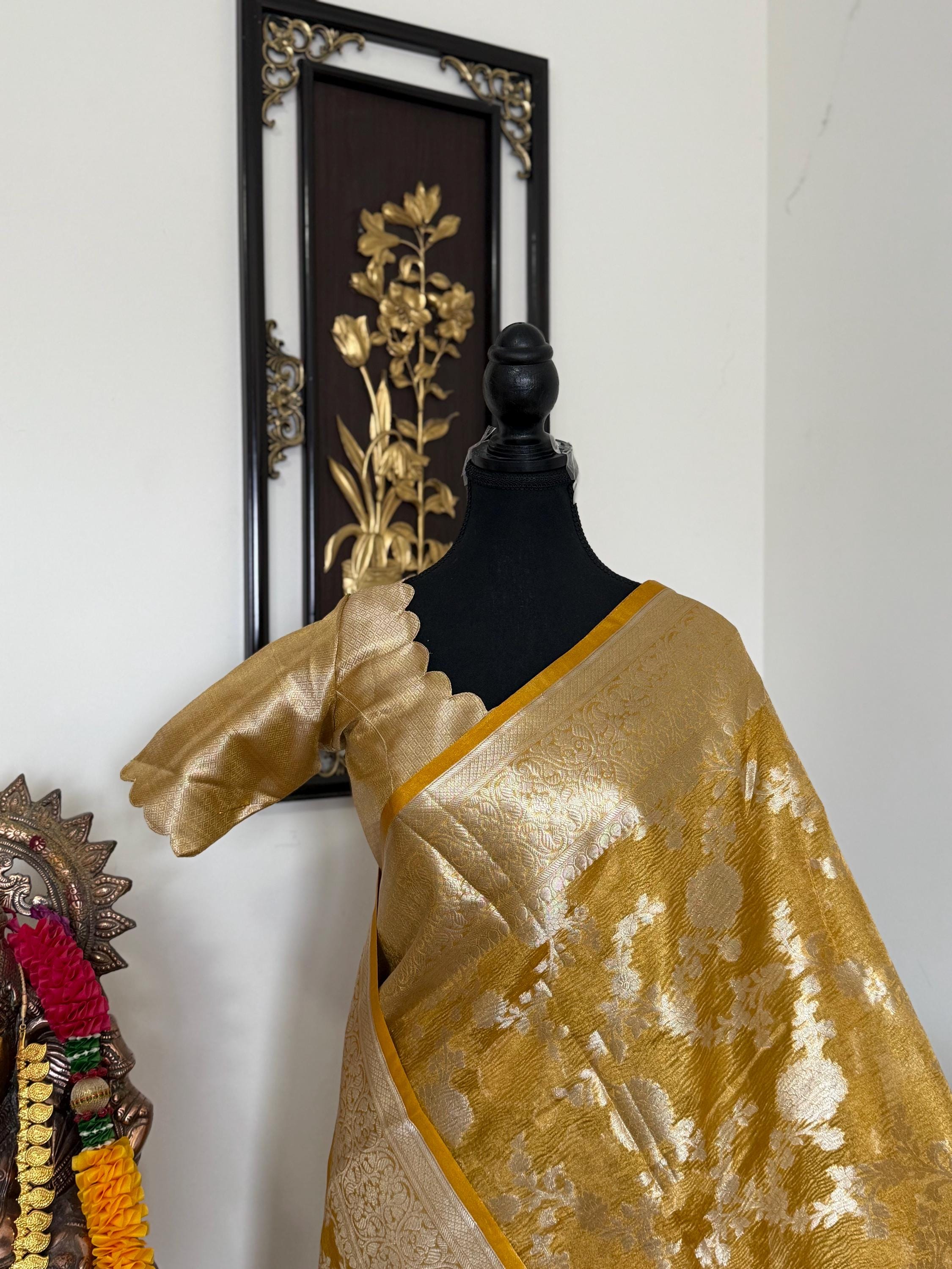 Beautiful party wear cocktail pure silk  crush tissue  saree paired up with pretty designer Blouse fits 32-46/contact seller for availabil