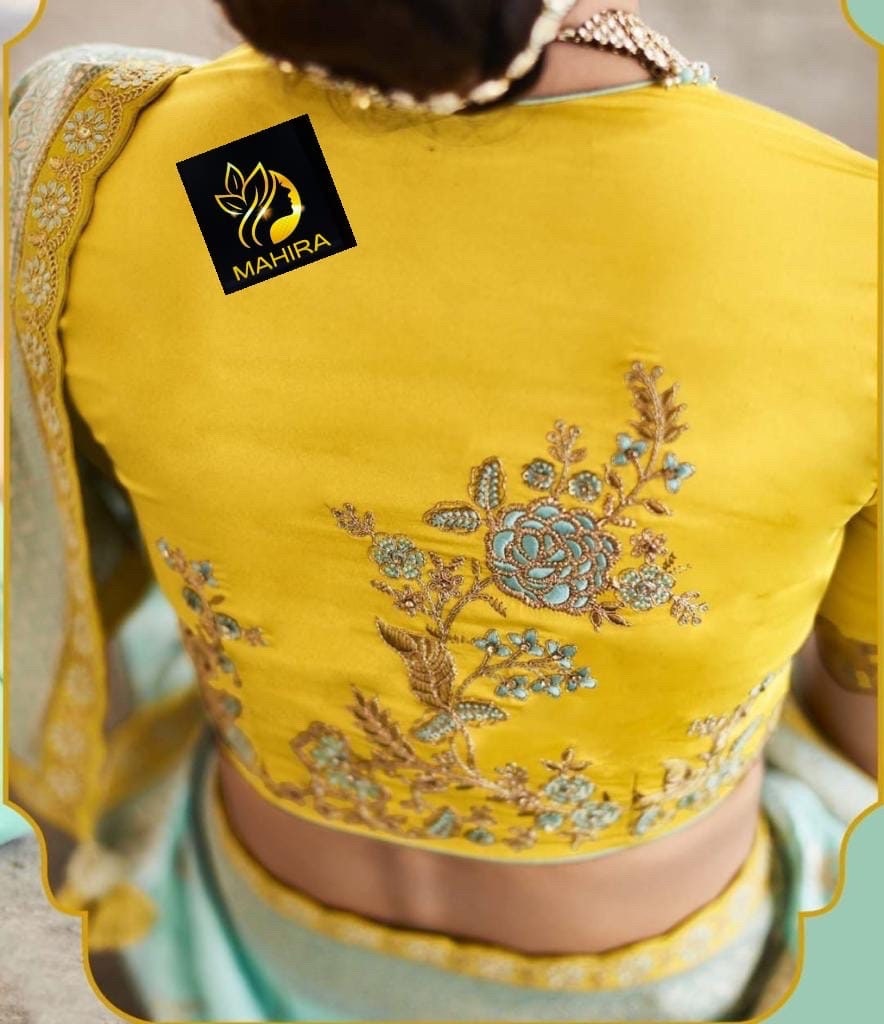 Beautiful banarasi pattu  sarees with all over weaving with cutwork border both sides Contrast  weaving pallu Heavy jardosi Work Blouse