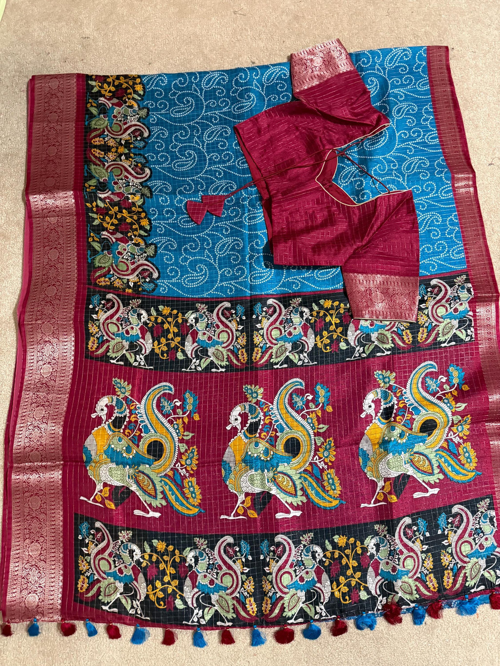 Beautiful Light weight Emarald silk saree  with Kanchi boarder  Bhandini prints ready blouse fits 32 to 46 with beautiful color combo