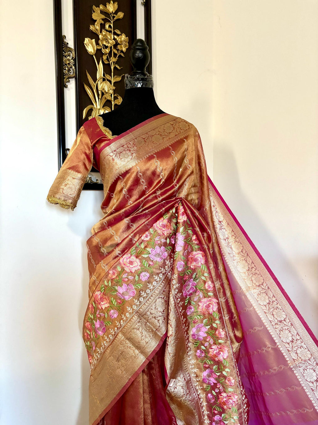 Banarasi  tissue saree with self weaving with beautifully embroidered boarder all over the saree Rose Gold  shade rich weaving ready Blouse