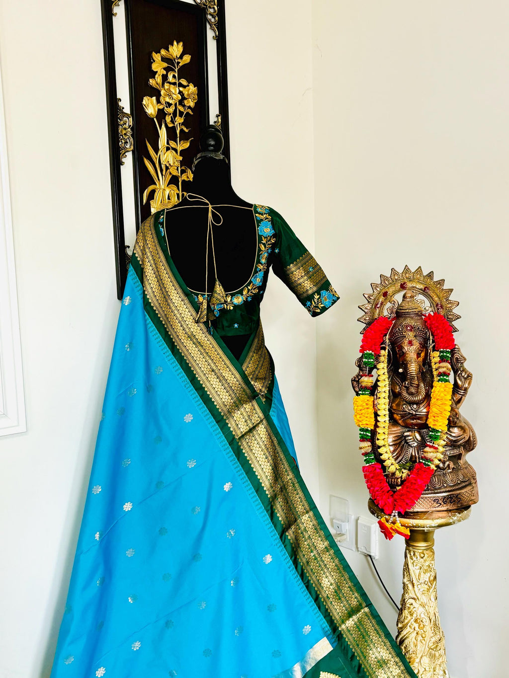 Gadwal  fancy powerloom pure silk sarees ready to wear blouse with embroidered blouse fits up to 32 -46 saree is ready fall pico done