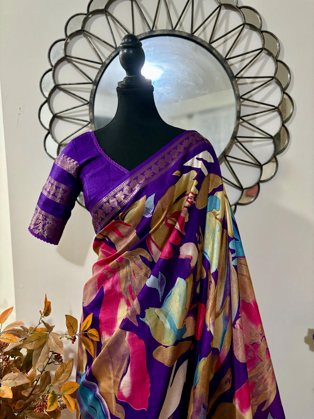 Light weight easy to drape Soft Silk fancy Saree; with beautiful digital floral prints  with Zari boarders ready to wear Blouse fits 32-46