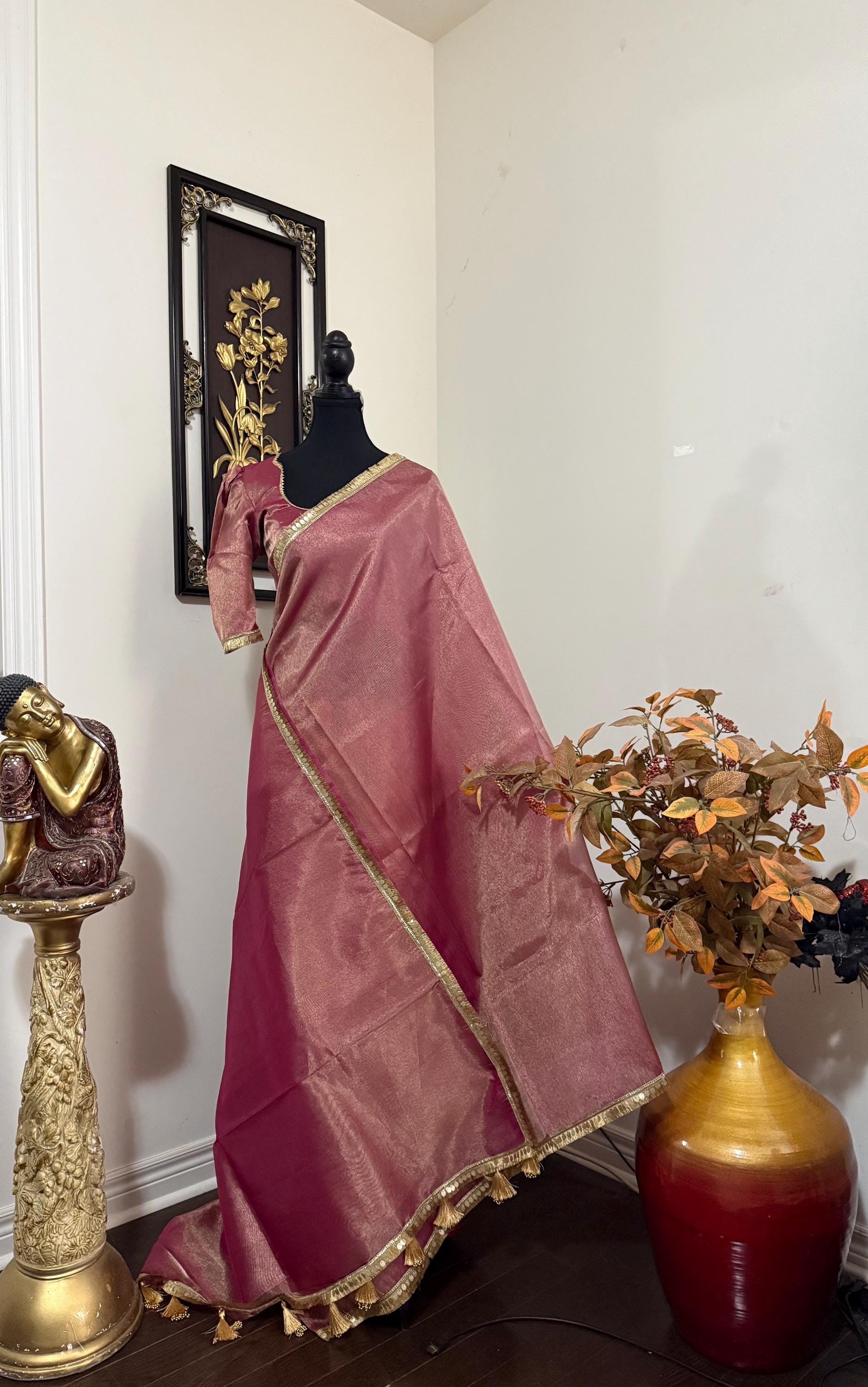 Banarasi  tissue saree with self weaving with beautifully embroidered boarder all over the saree Pestal   shade rich weaving ready Blouse