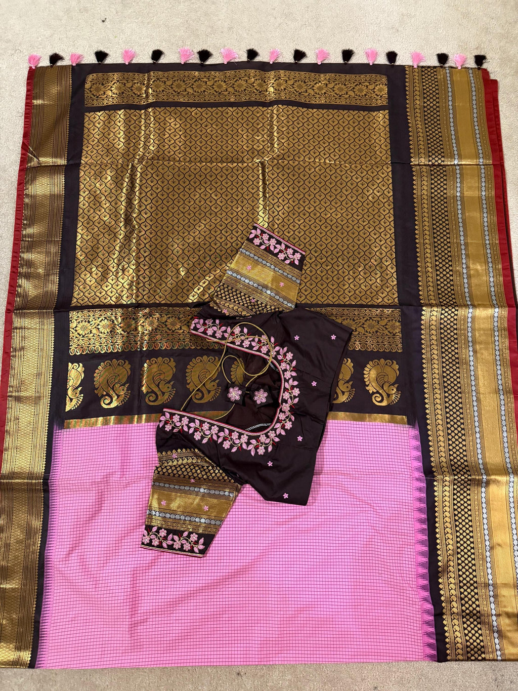 Gadwal Handloom pure silk sarees in rare colors and ready to wear blouse with embroidered blouse fits up to 32 -46 saree is ready fall pico