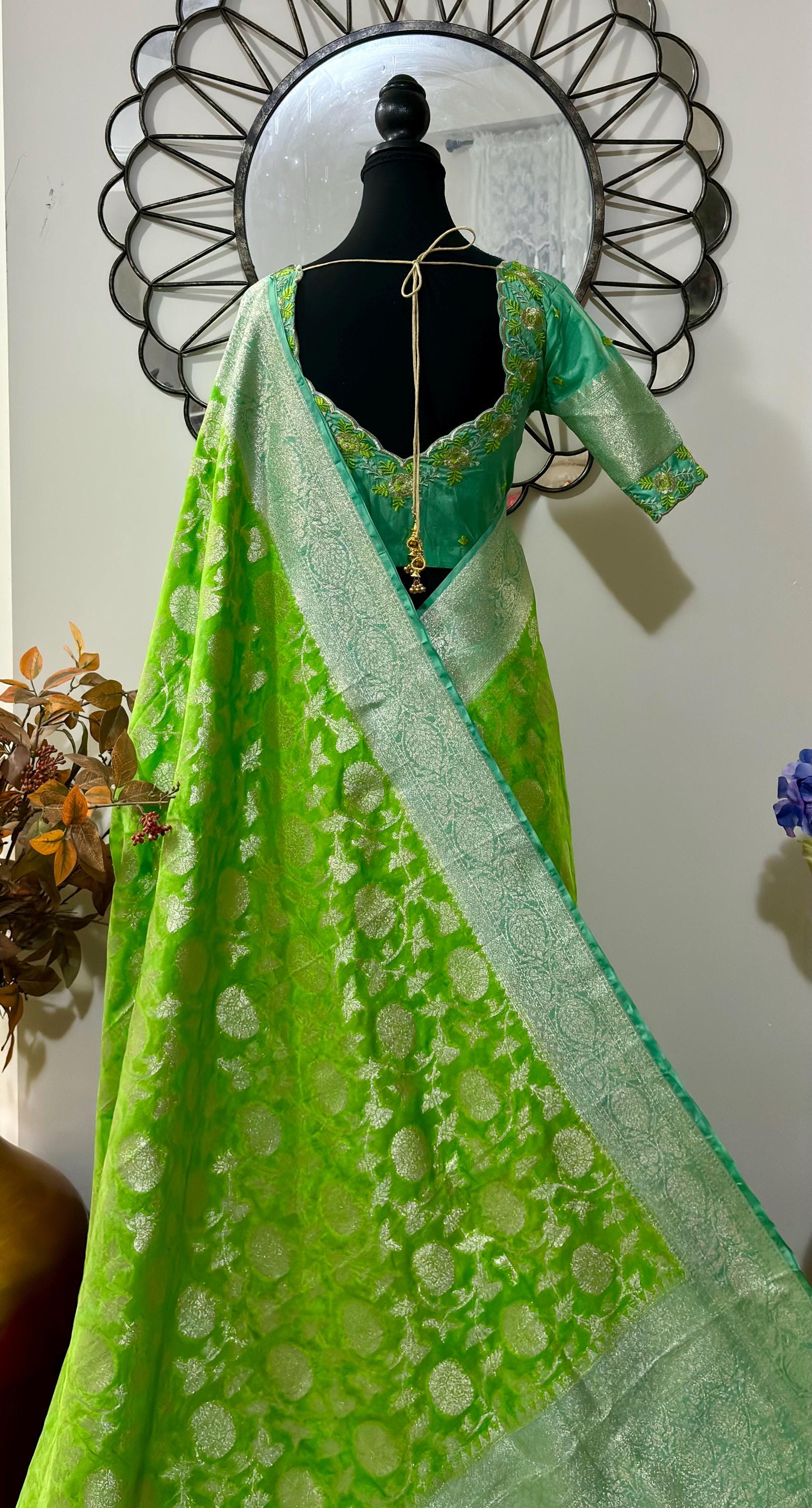 Beautiful banarasi silk saree paired up with beautiful embroidery blouse fits to 32 to 46 in beautiful rare colors all over jaal. Cocktails