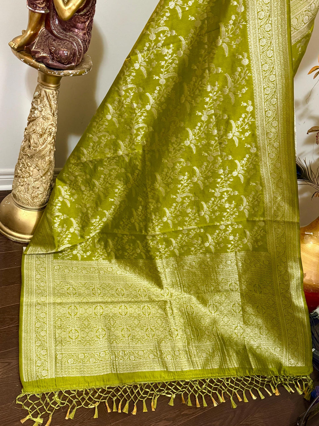 Beautiful banarasi saree with silver Zari weaving all over the saree paired up with pretty ready to wear  blouse that fits to 32 to 46