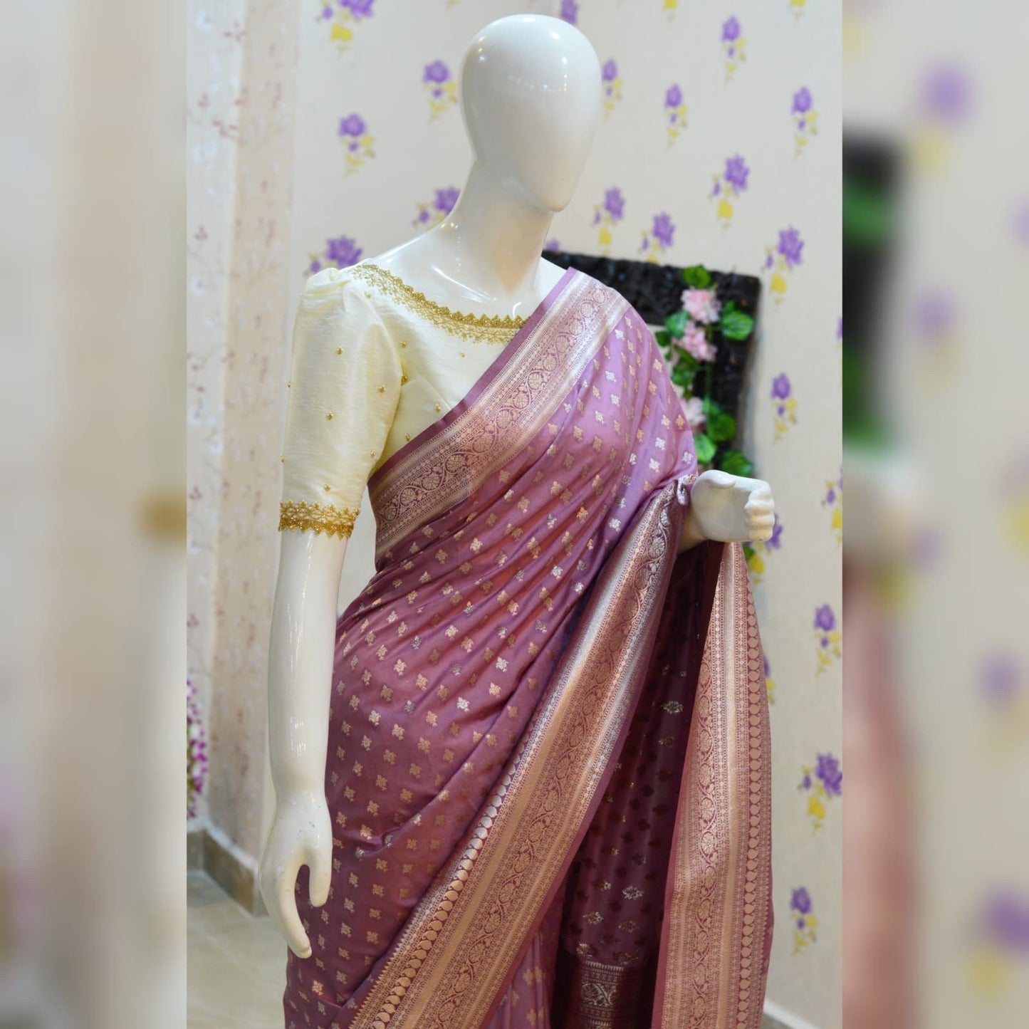 Beautiful soft banarasi pattu saree paired up with pretty maggam work blouse. Ready to wear Blouse sizes fits to 32 to 46