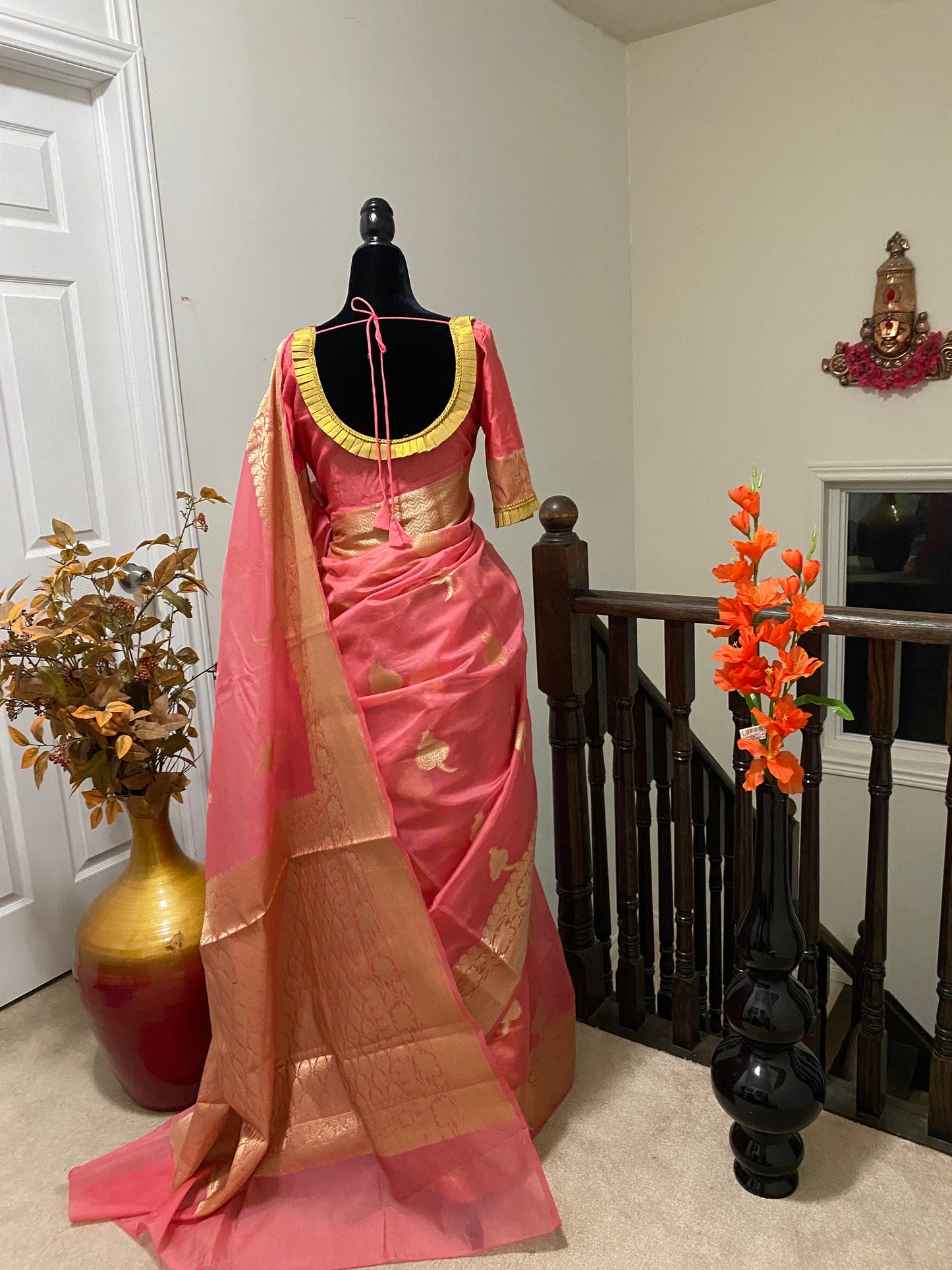 Beautiful Soft Banarasi kora organza paired up with ready to wear pretty designer blouse fits to 32 to 46 size