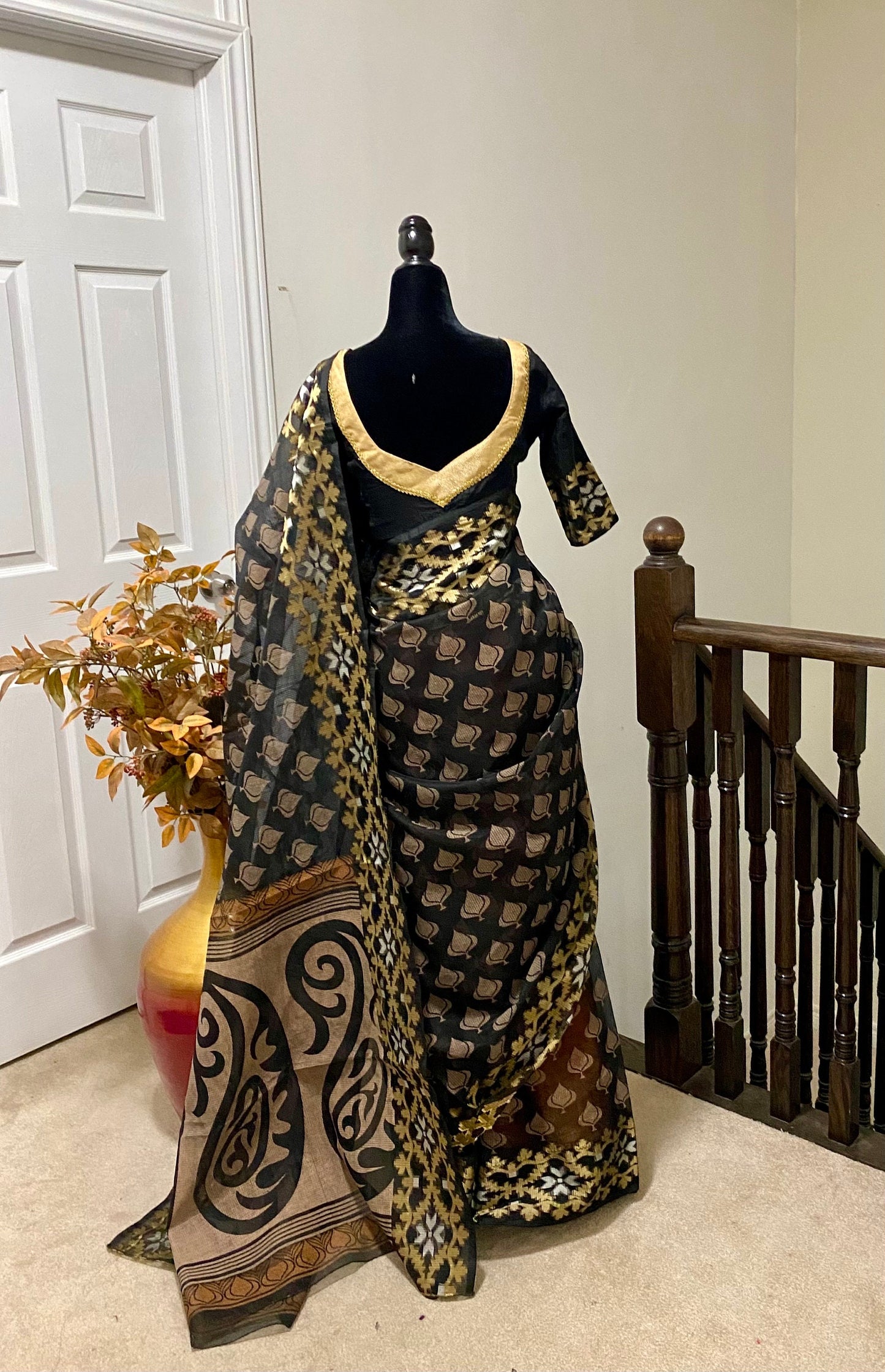 Banarsi fancy beautiful kora organza double zari silk saree/ Black beauty is with ready to wear designer blouse fits to 32 to 40