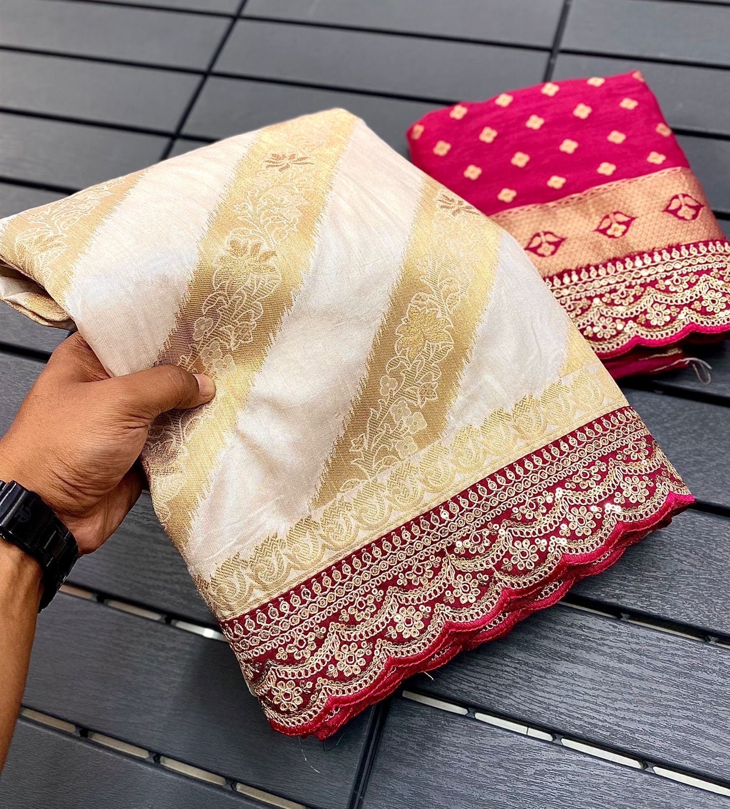 Pure dola silk sareee with beautiful nylon  zari weaving all over with beautiful pallu and elegant border