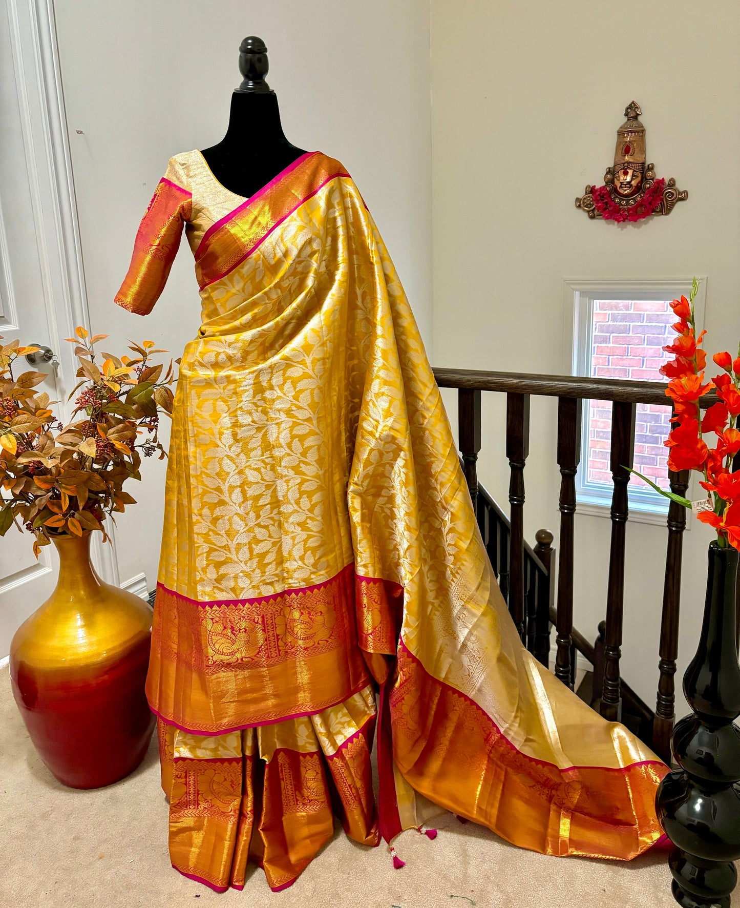 Yellow color self beautiful design Banarasi silk with Kanchi boarder with ready to wear designer blouse fits up to 32 to 40