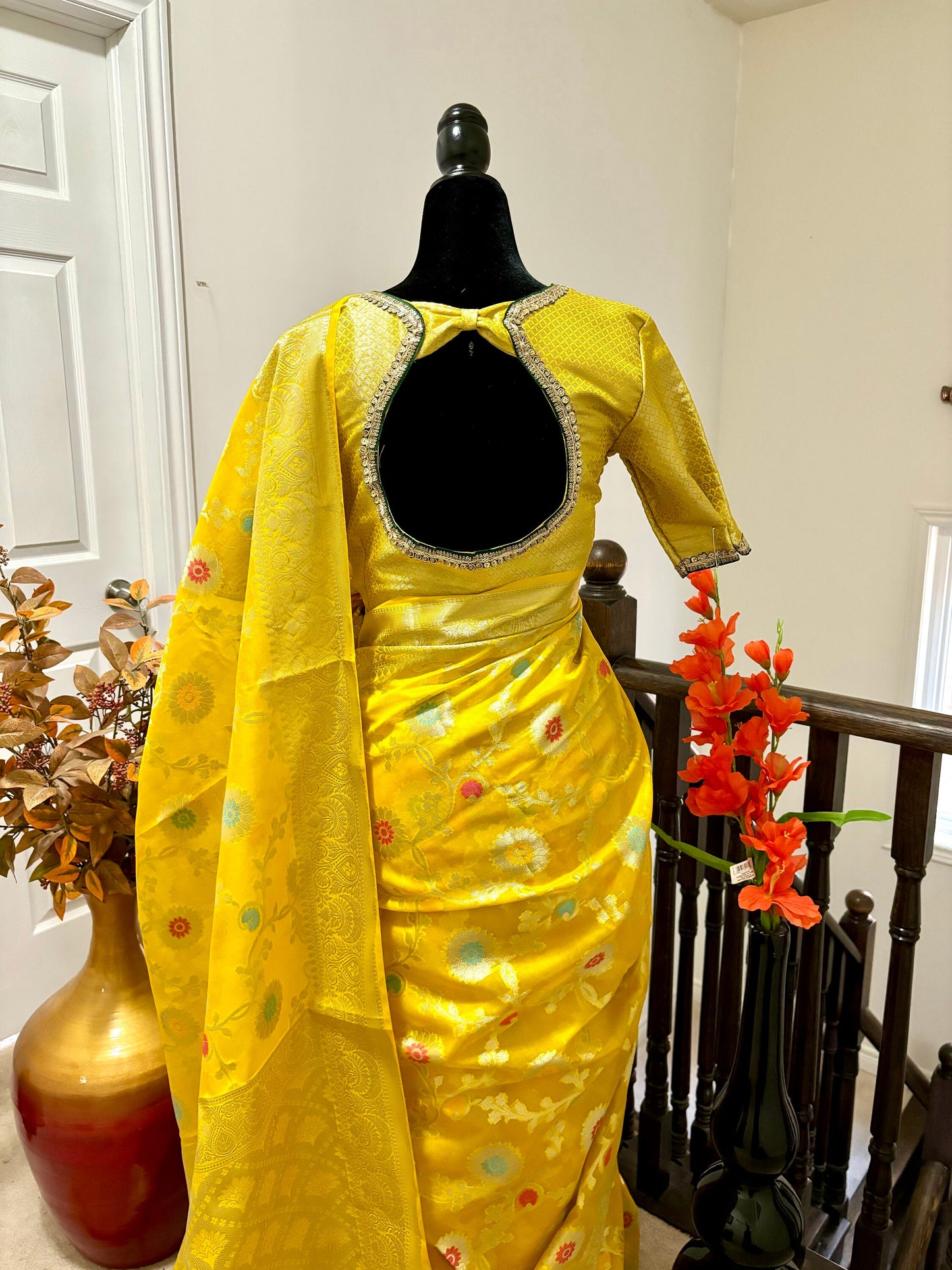 Banarasi kora organza saree with beautiful Jal all over the saree. Saree is ready with beautiful designer blouse that fit to 32-46