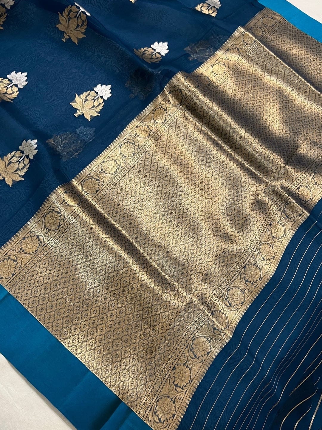 Beautiful falling soft Banarsi fancy beautiful kora organza double zari silk saree with soft and falling metrial