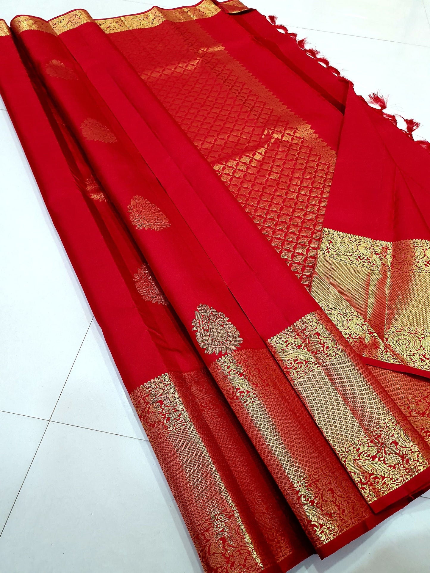 1 gram gold pure handloom  Silk Kanjeevarm/Kanchipattu Sarees; see description / Ask seller before booking for availability