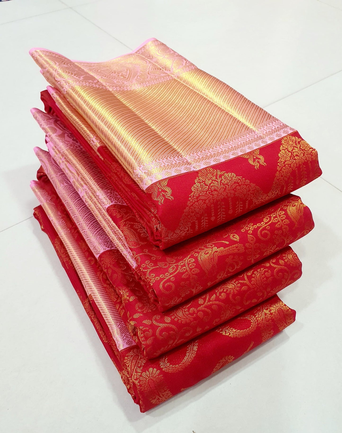 2 gram gold pure handloom  Silk celebrity saree  Kanjeevarm/Kanchipattu Sarees; see description / Ask seller before booking for availability