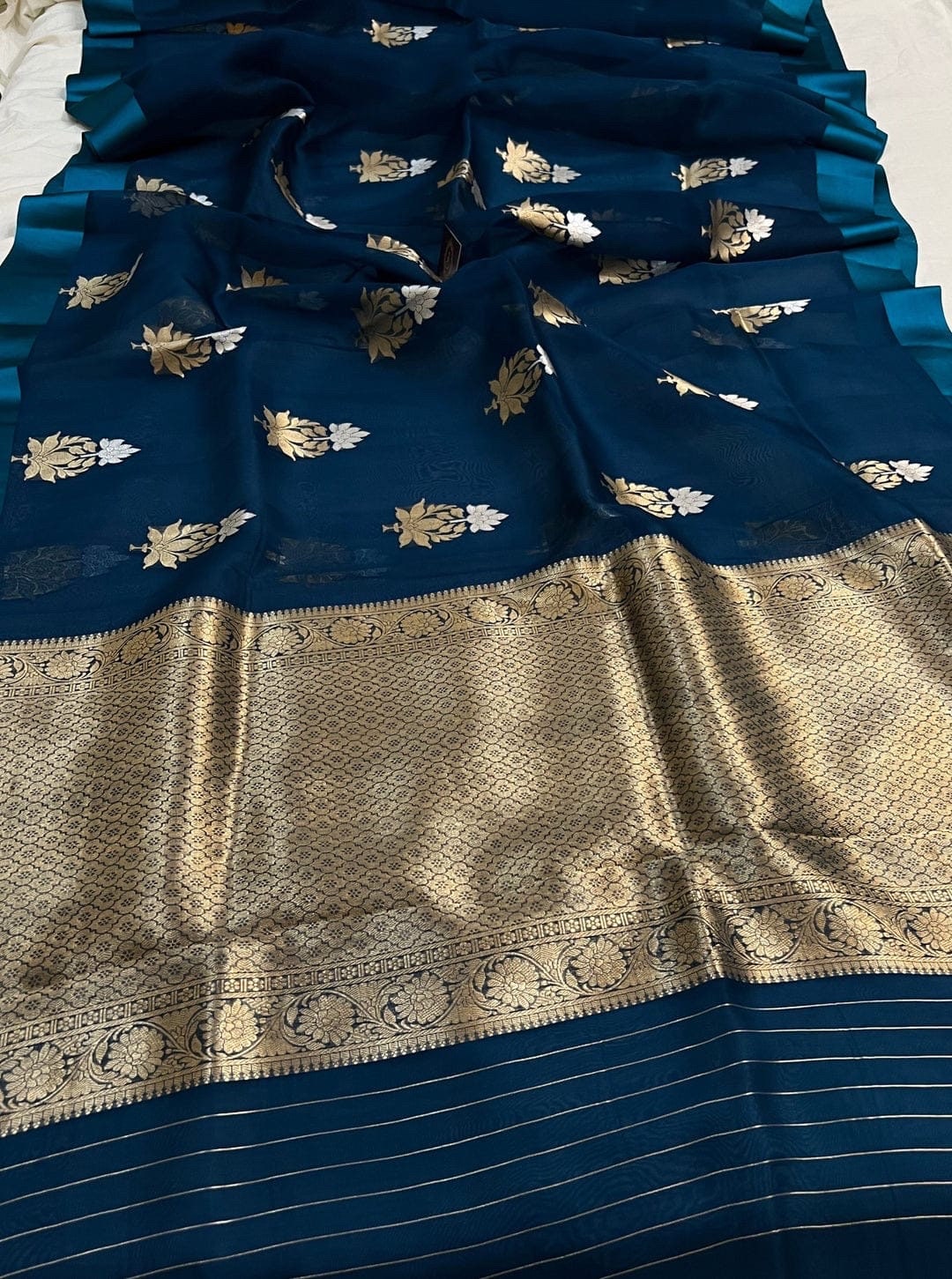 Beautiful falling soft Banarsi fancy beautiful kora organza double zari silk saree with soft and falling metrial