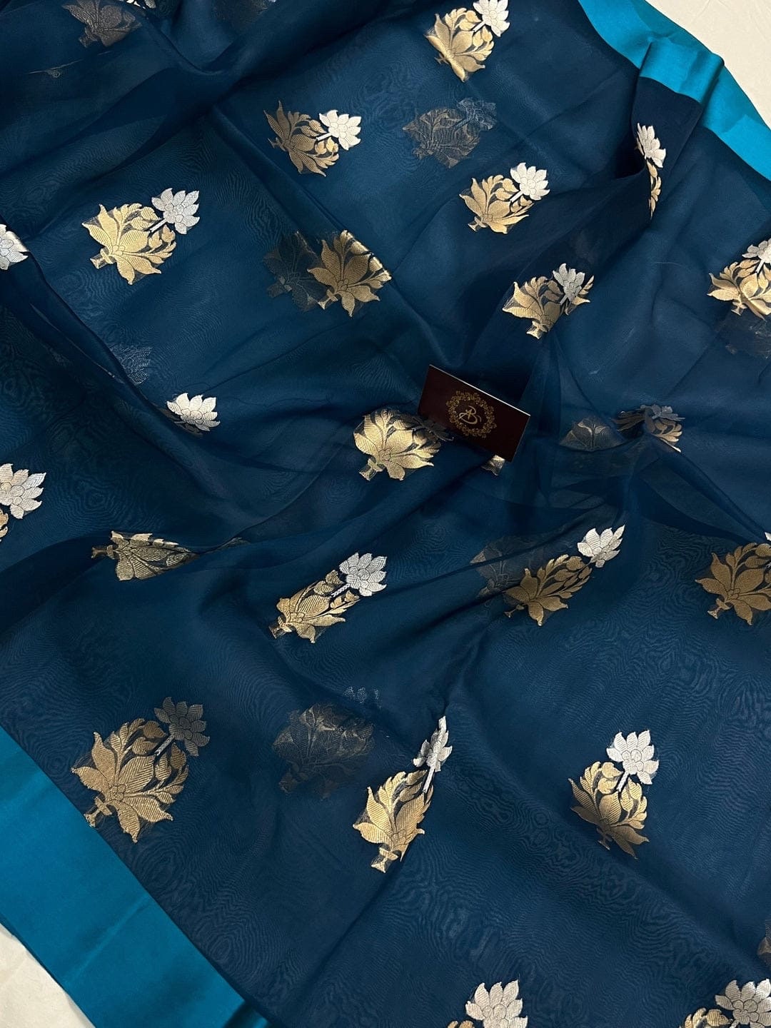 Beautiful falling soft Banarsi fancy beautiful kora organza double zari silk saree with soft and falling metrial