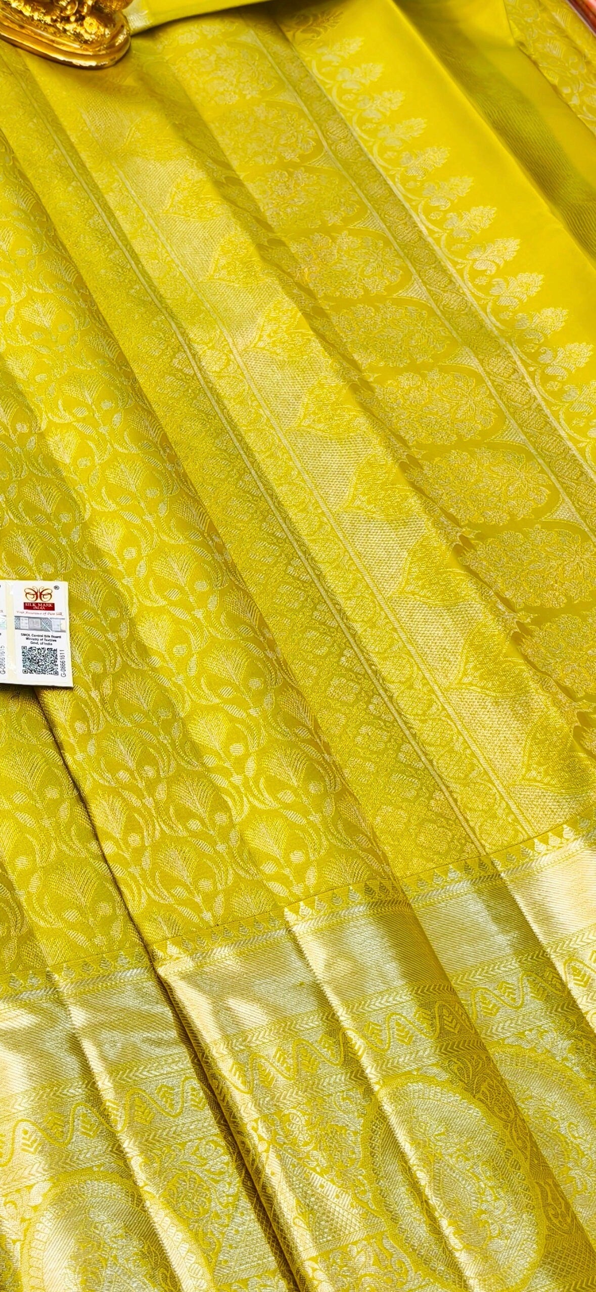 Bridal Exclusive 2 gram pure kanjeevaram / kanchipattu pure kanchipattu handwohen kuttu all over stitching Meena designs silk mark saree