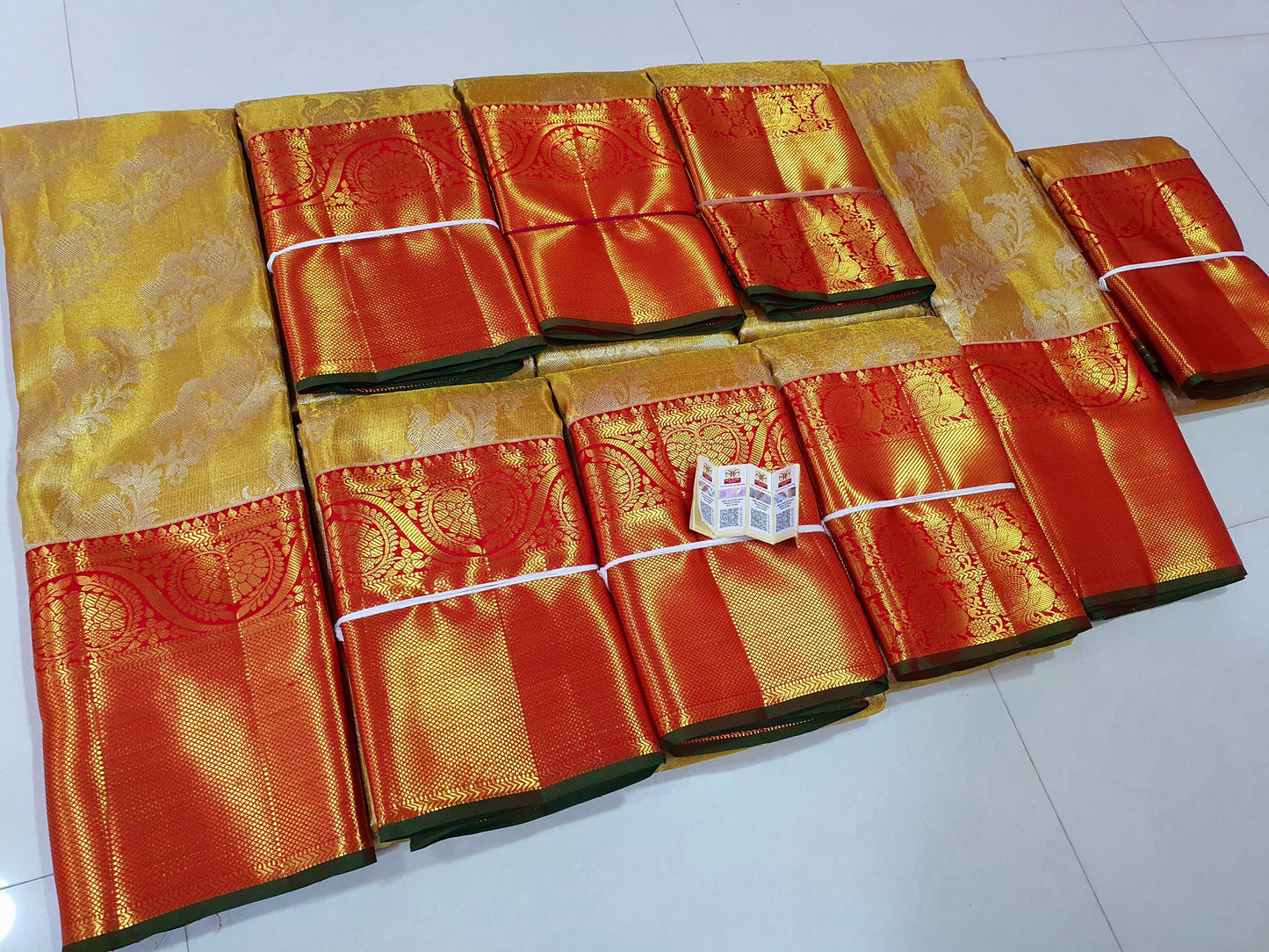 2 gram gold pure handloom tissue korvai  Kanjeevarm/Kanchipattu crossing vanaraja buttas ask seller for the availability before placing the