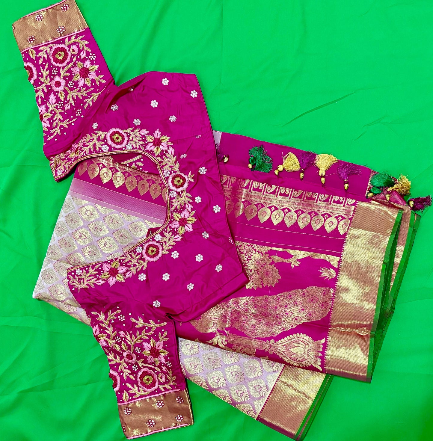 2 gram gold pure handloom  Silk Kanjeevarm/Kanchipattu Sarees; baby pink and hot pink ready to wear beautiful heavy maggam blouse 32-40 fit