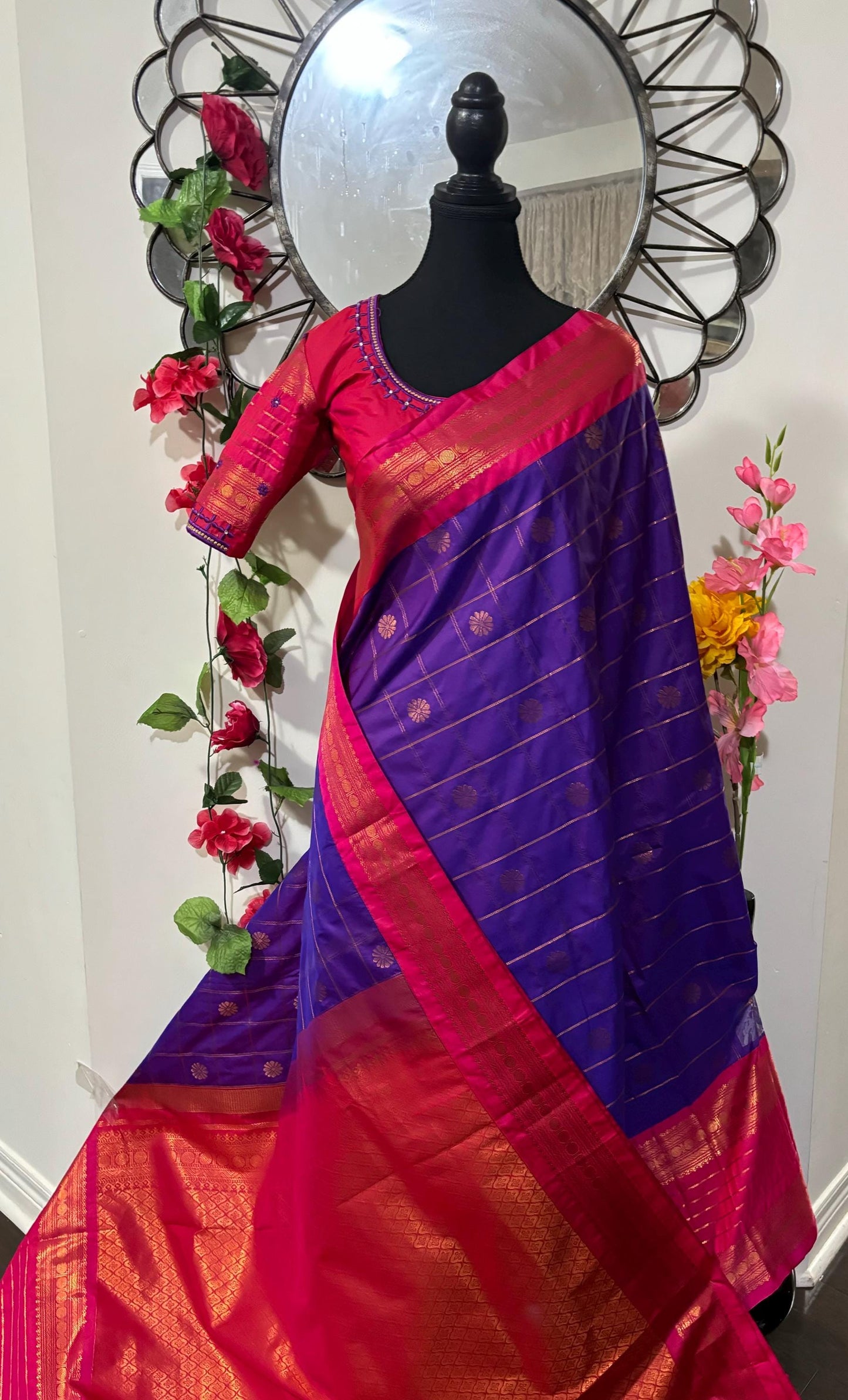 Gadwal fancy handloom pure silk sarees ready to wear with embroidered blouse fits up to 32 -46 saree is ready fall pico beautiful colors