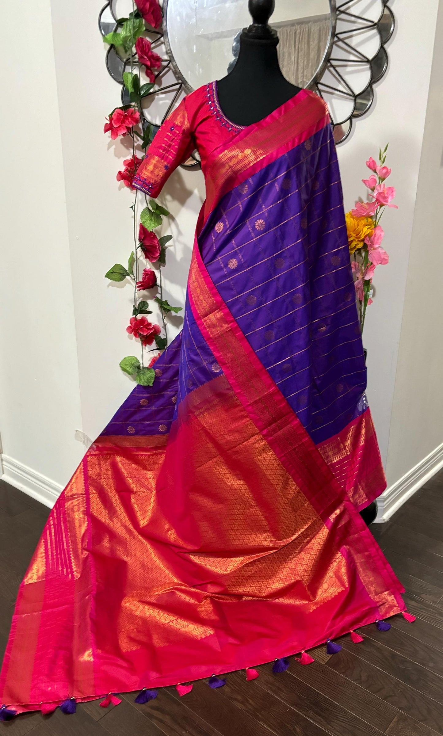 Gadwal fancy handloom pure silk sarees ready to wear with embroidered blouse fits up to 32 -46 saree is ready fall pico beautiful colors